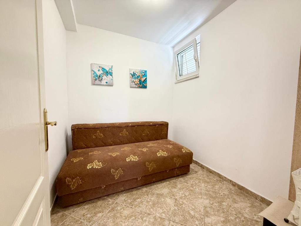 Sutomore Two Bedroom Apartment - 3
