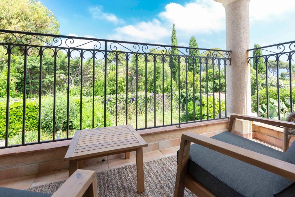 Exceptional 1-Bedroom Apartment 300m from Garoupe Beach Cap d’Antibes - 1