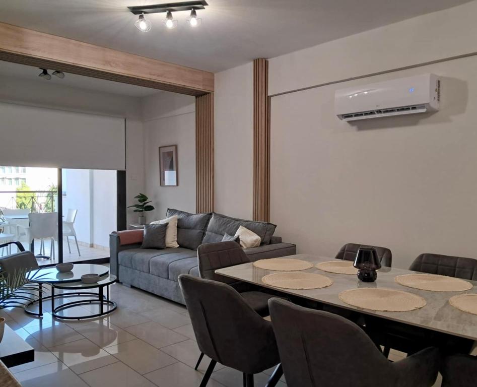 Lama's Residence, Nikósie