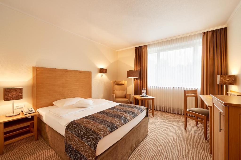 Klasszikus szoba kétszemélyes ággyal