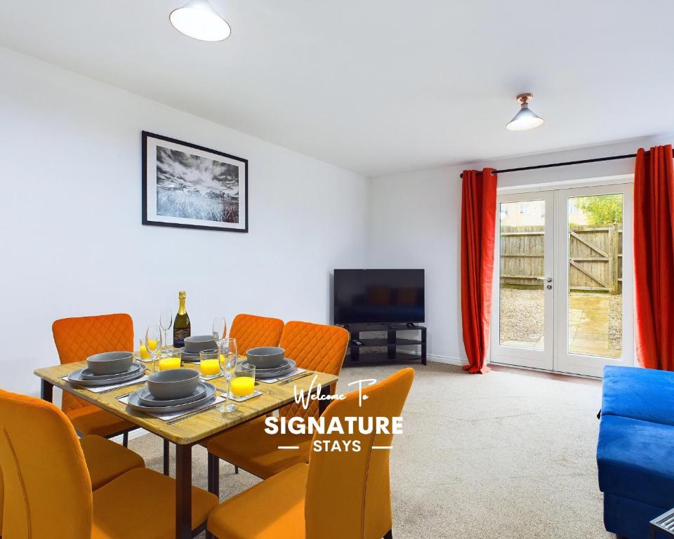 Signature Stays Accomodation - Cheltenham - 4-Bed With Parking - Ideal For Contractors & Long Stays, Gloucestershire