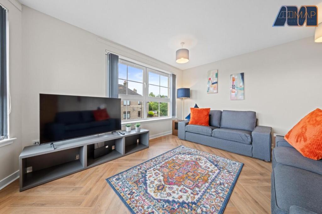 3 Bed House in Alloa Sleeps 6, Kincardine