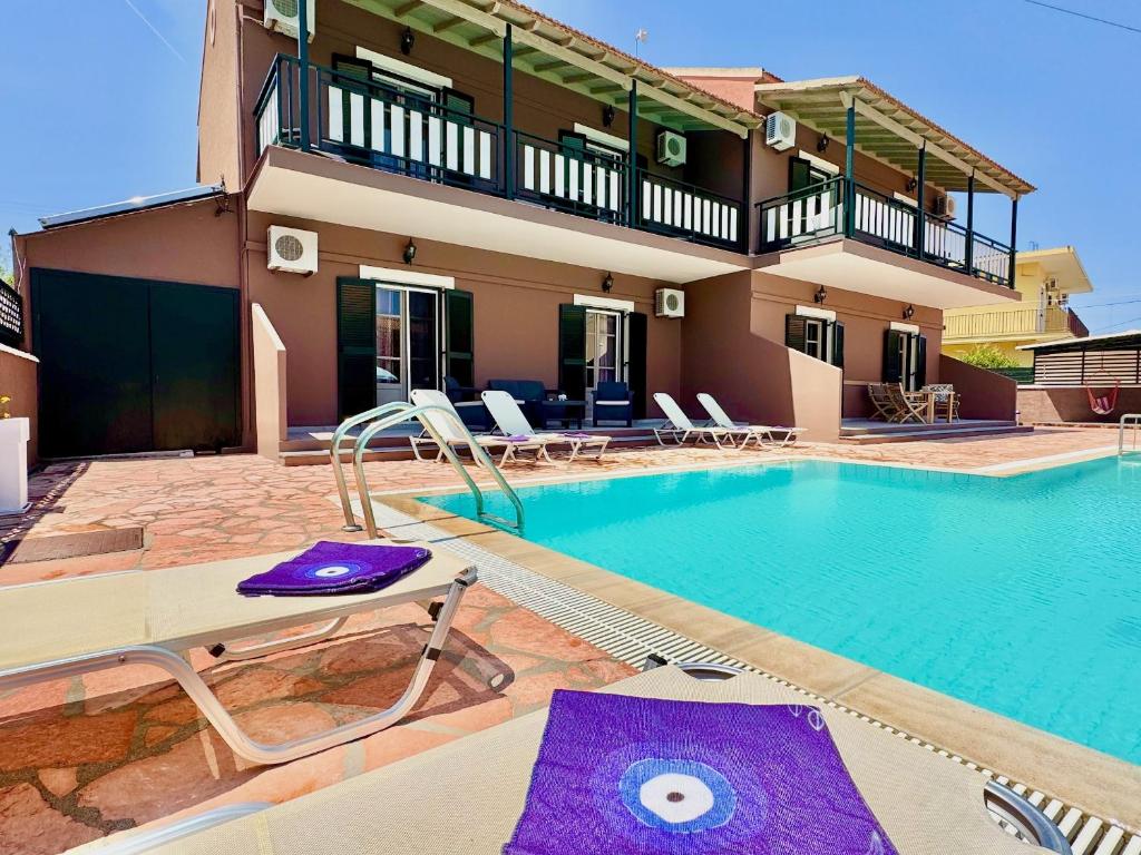 スイミングプール