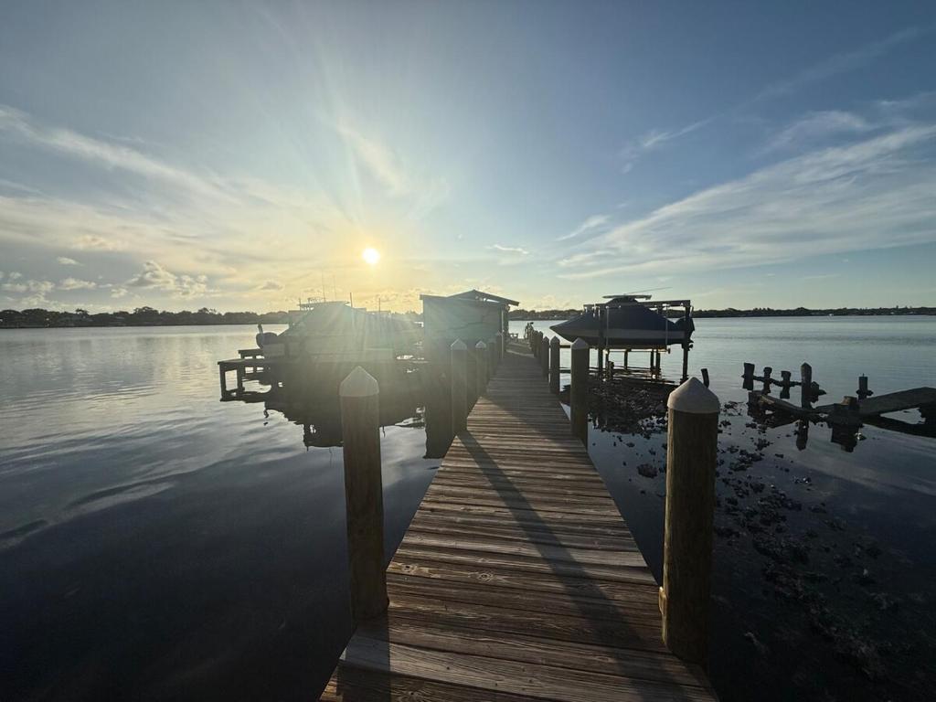 Sandy Pines Perch - Your Indian River Dock Life Base Camp, Sebastian