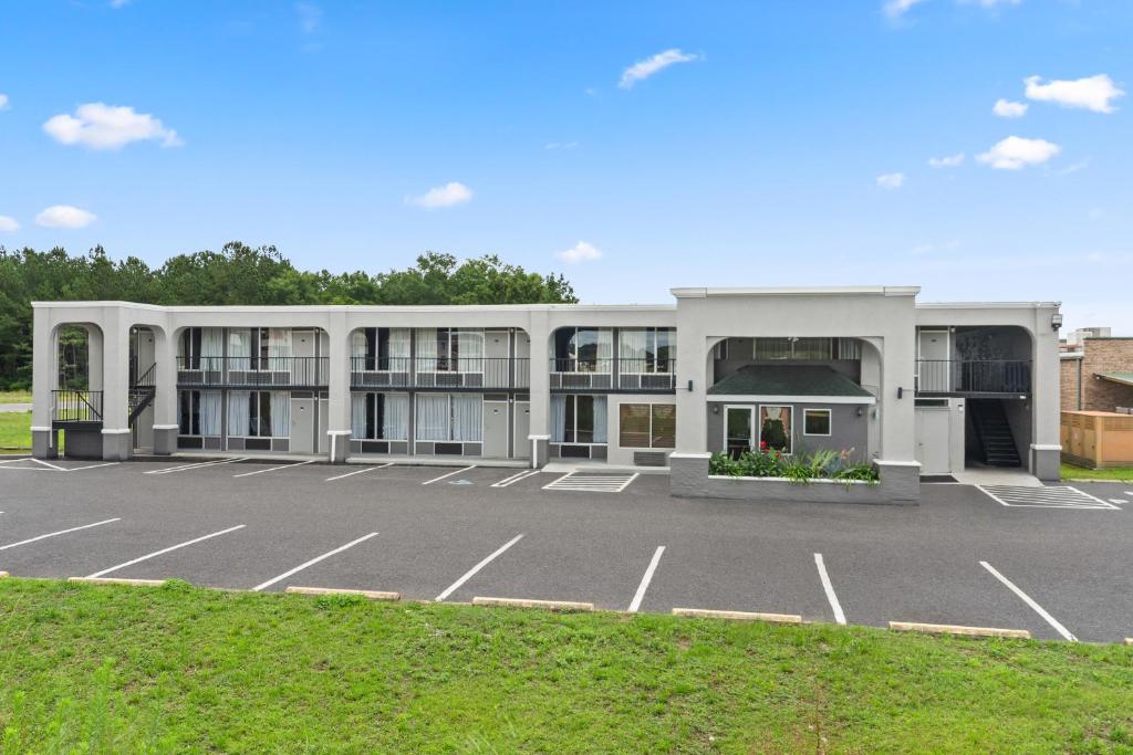 Econolodge, Andalusia