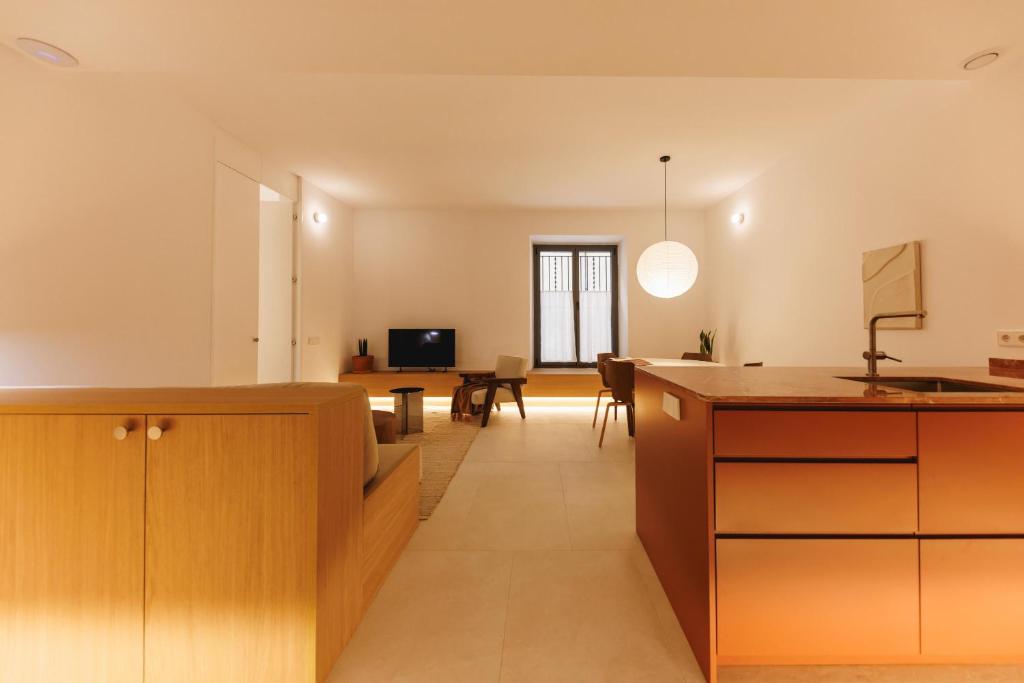 Bravissimo Vivaldi 2B, Monthly Apartment - 2