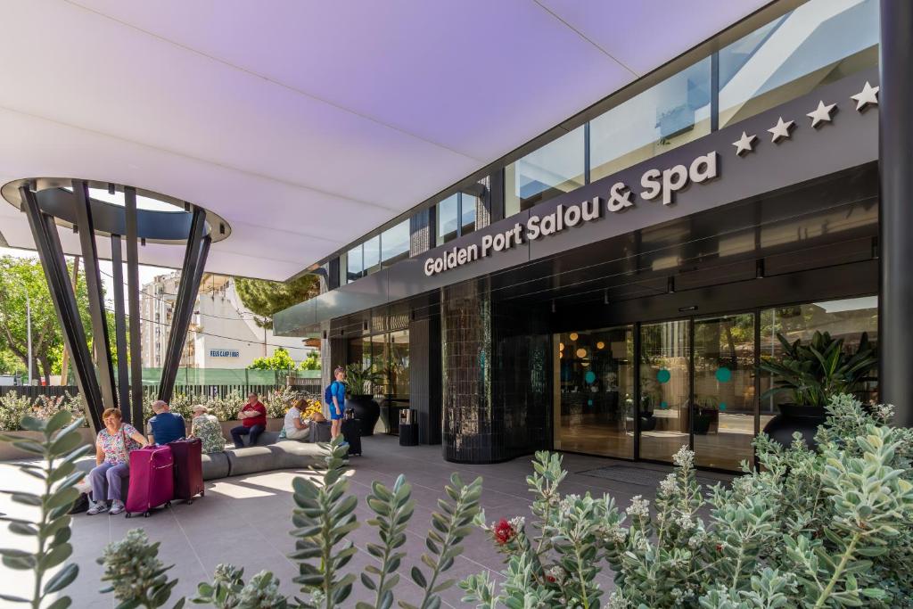 Golden Port Salou & Spa — Hotel building in Salou, Catalonia
