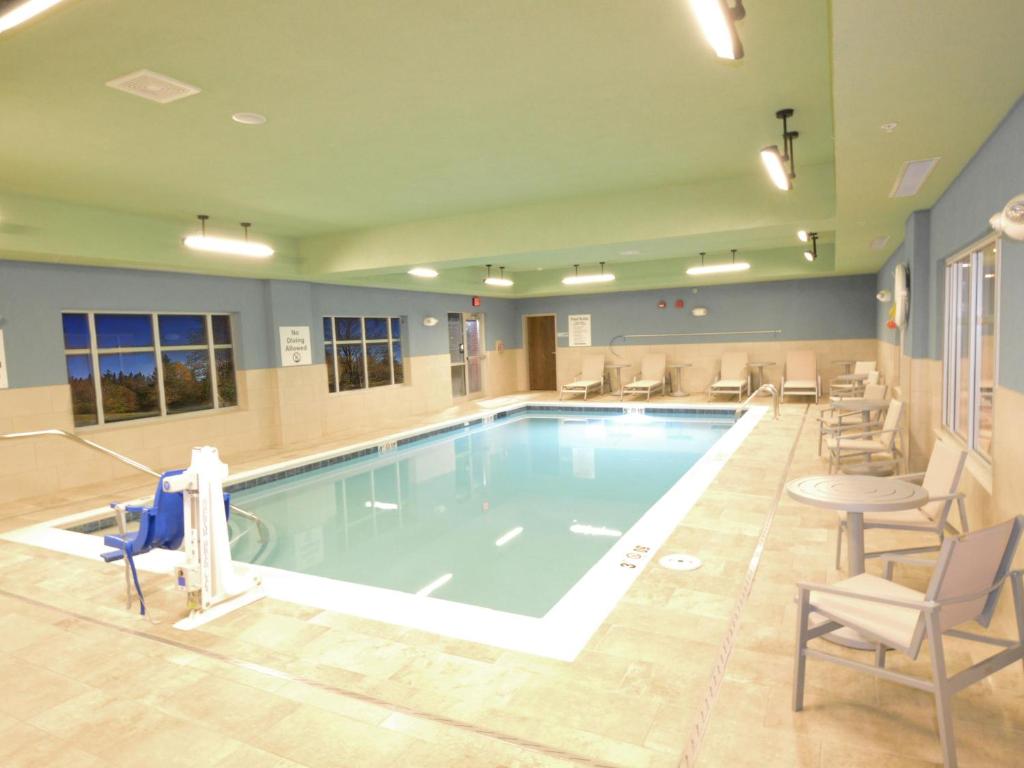 힐튼 가든 인 톨레도 페리스버그 로비