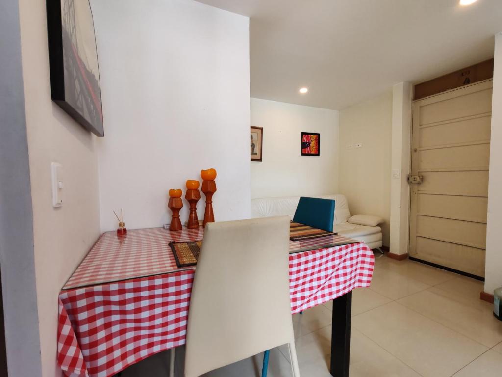 Aparta-estudio cerca al CC Viva norte Tunja - 3