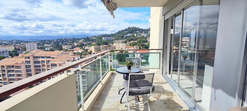 Cannes Studio Vue mer Panoramique Château de la Mer - 3