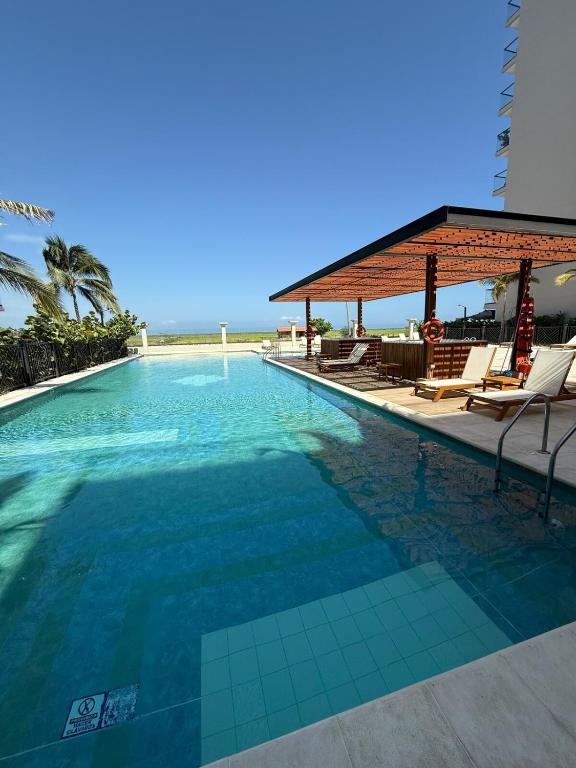 Apto con la Mejor Playa - Vista al mar - 8 min Aeropuerto -WiFi -AC -GYM, Santa Marta