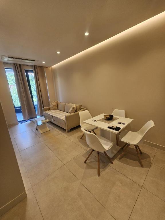 Montebay Apartment - 4