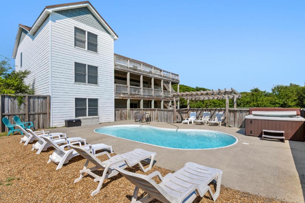 Bohemian Breeze, Southern Shores