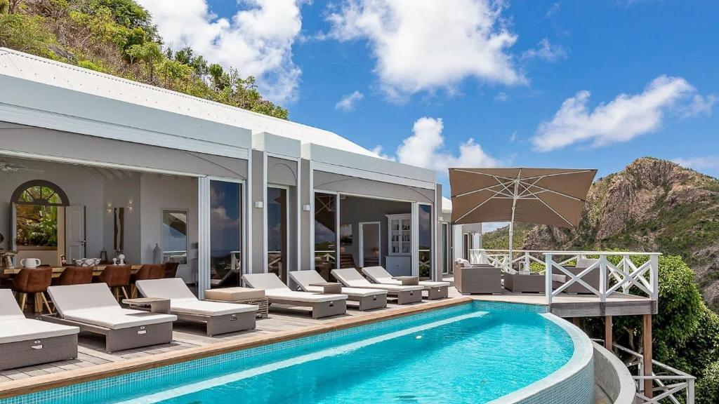 Modern Island Living With Heated Pool, Gustavia