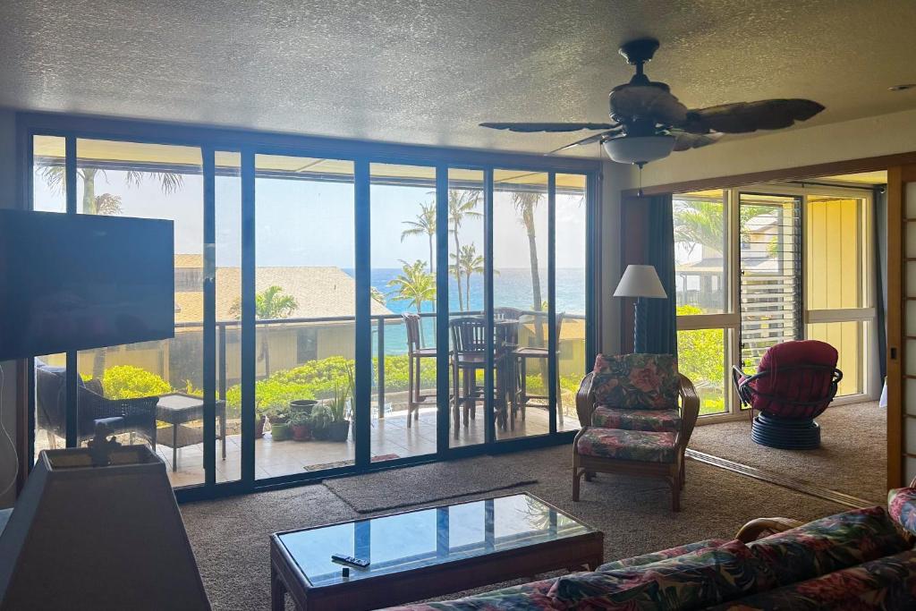 Making Makahuena Memories in 2204, Koloa