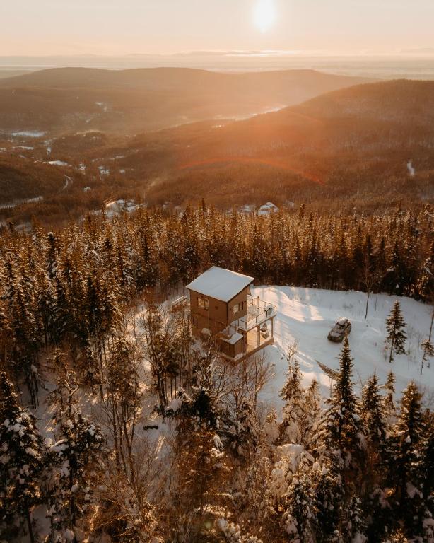 Le Hélios - MicroChalet au Maelstrom, Lac-Beauport