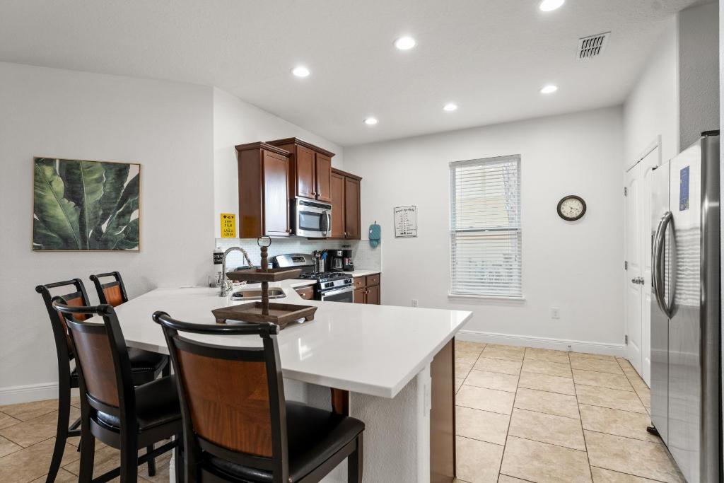 Spacious 5BR,4BA Solterra Resort Home w Private Pool & Resort Amenities!, Davenport