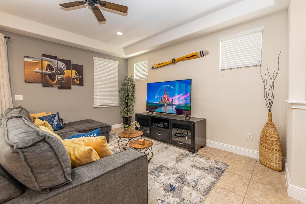 Amazing home in Davenport 4br 3 5 bath, Kissimmee