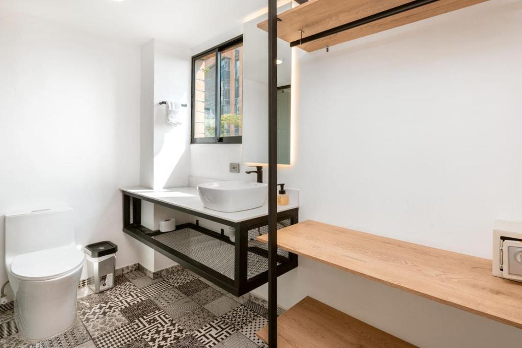 CA501 Apartment at el poblado with Jacuzzi - 4