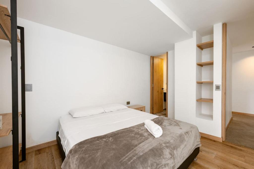 CA501 Apartment at el poblado with Jacuzzi - 5