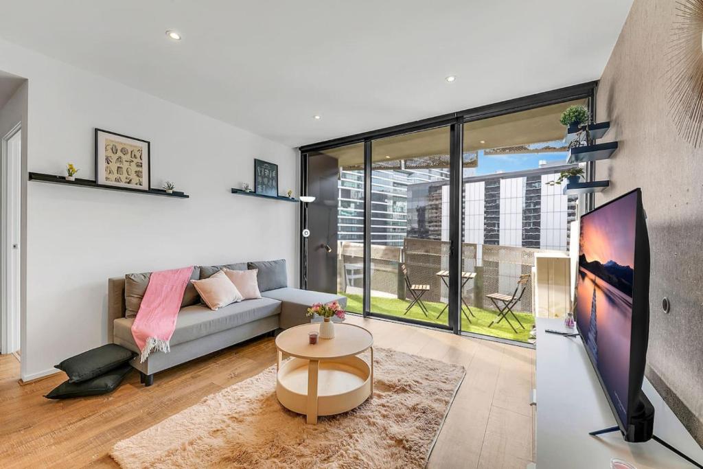 Docklands 2br Apt Escape with 2Br, Pool, Sauna and Gym, Melbourne