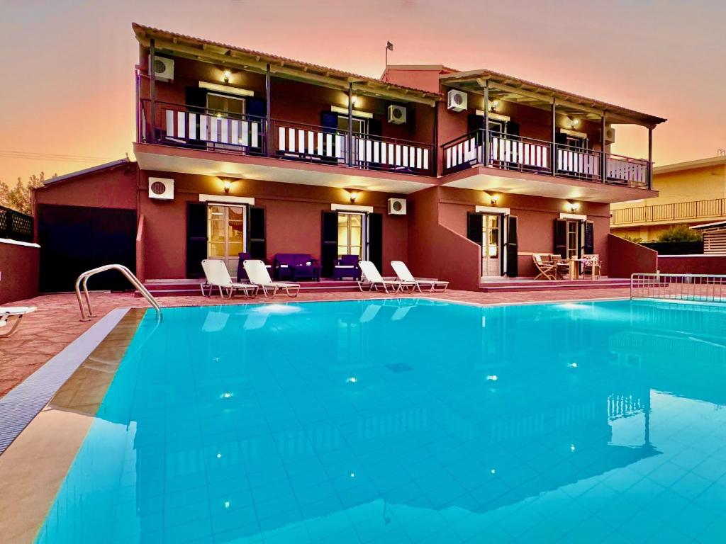 スイミングプール