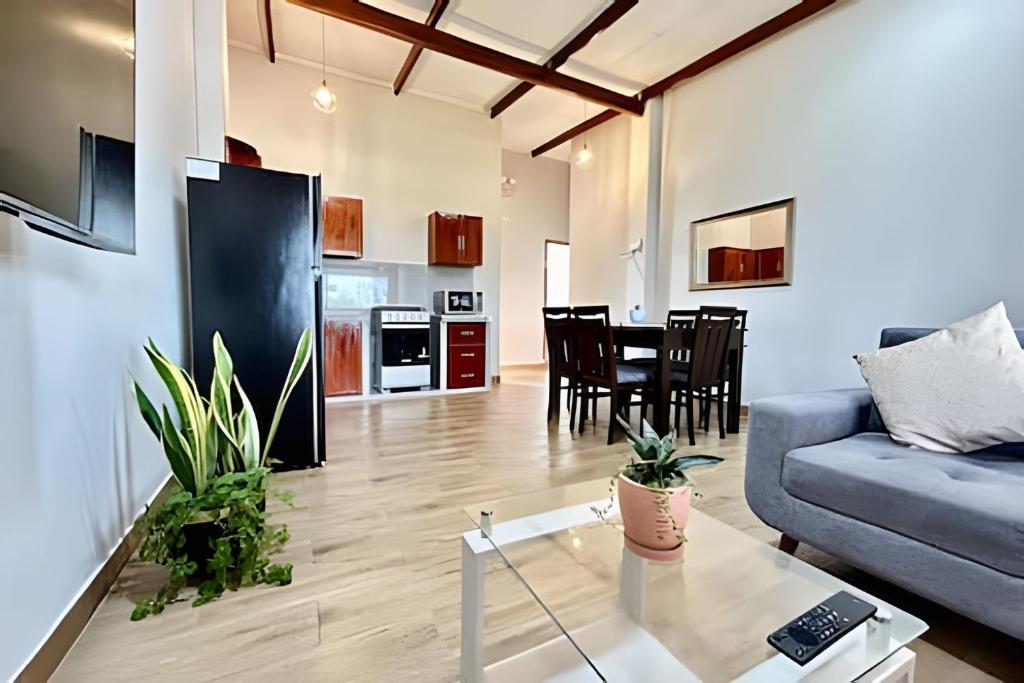 Vive a 5min centro 2HAB con A/C Y Terraza Privada - 5