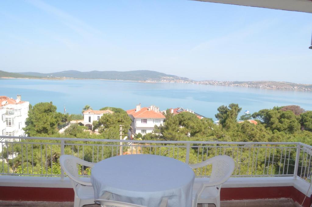 Tunc Hotel — Hotel in Ayvalik