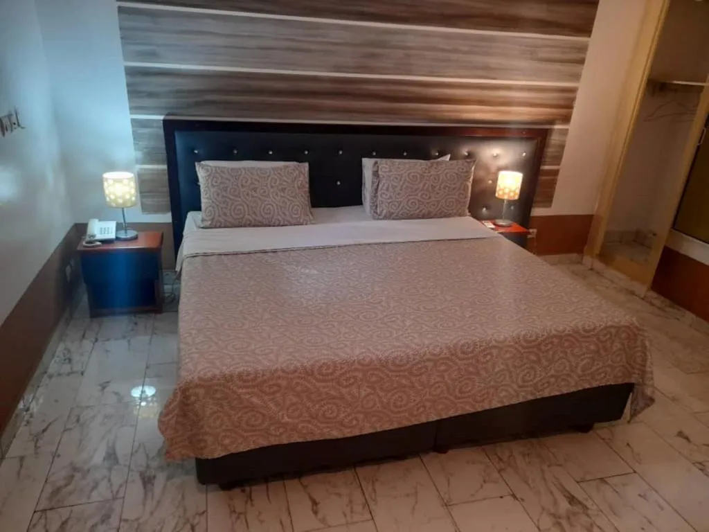 Hotel Carmel Cocody, hotel in Abidjan