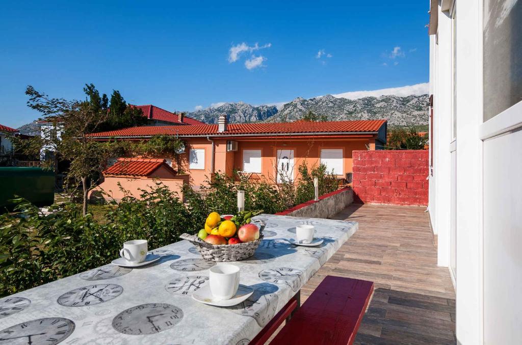 Apartment Seline - Paklenica Riviera 35389, Seline