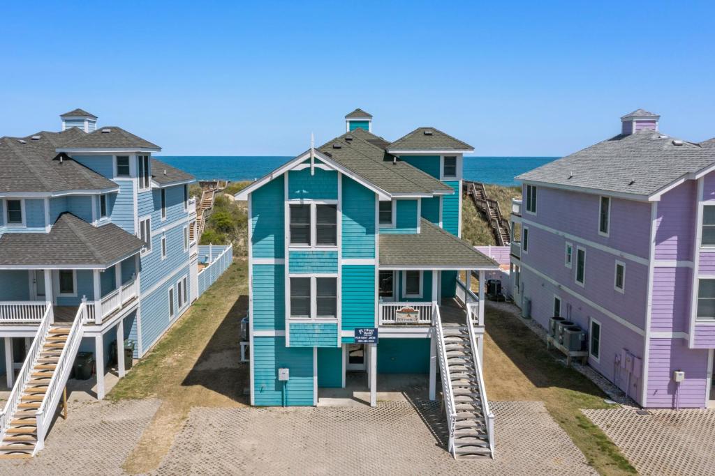 Bottoms Up, Nags Head