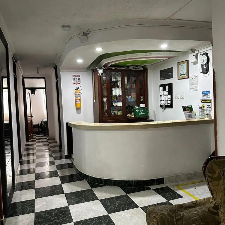 Hotel El Nogal - 3