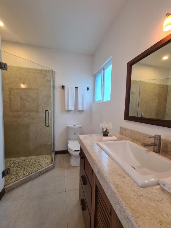 Tortugas uno cero tres 2 BR Starlink AC pool parking - 3
