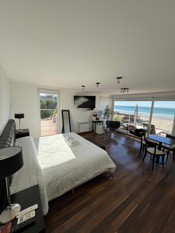 Hosteria Arenas del Sur - 1