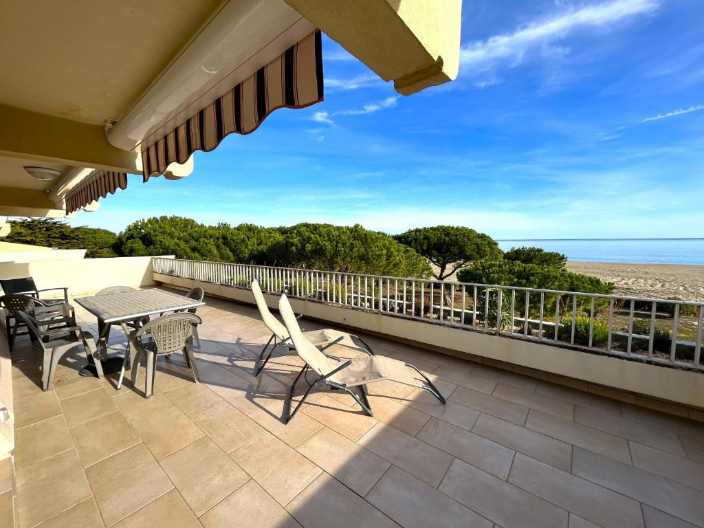 Appartement tout équipé face à la mer avec parking - FR-1-837-41 - 1