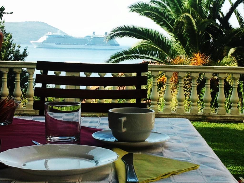 Garni Hotel Bokeška Noć - 3