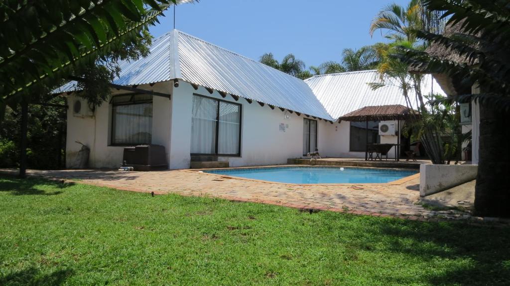 スイミングプール