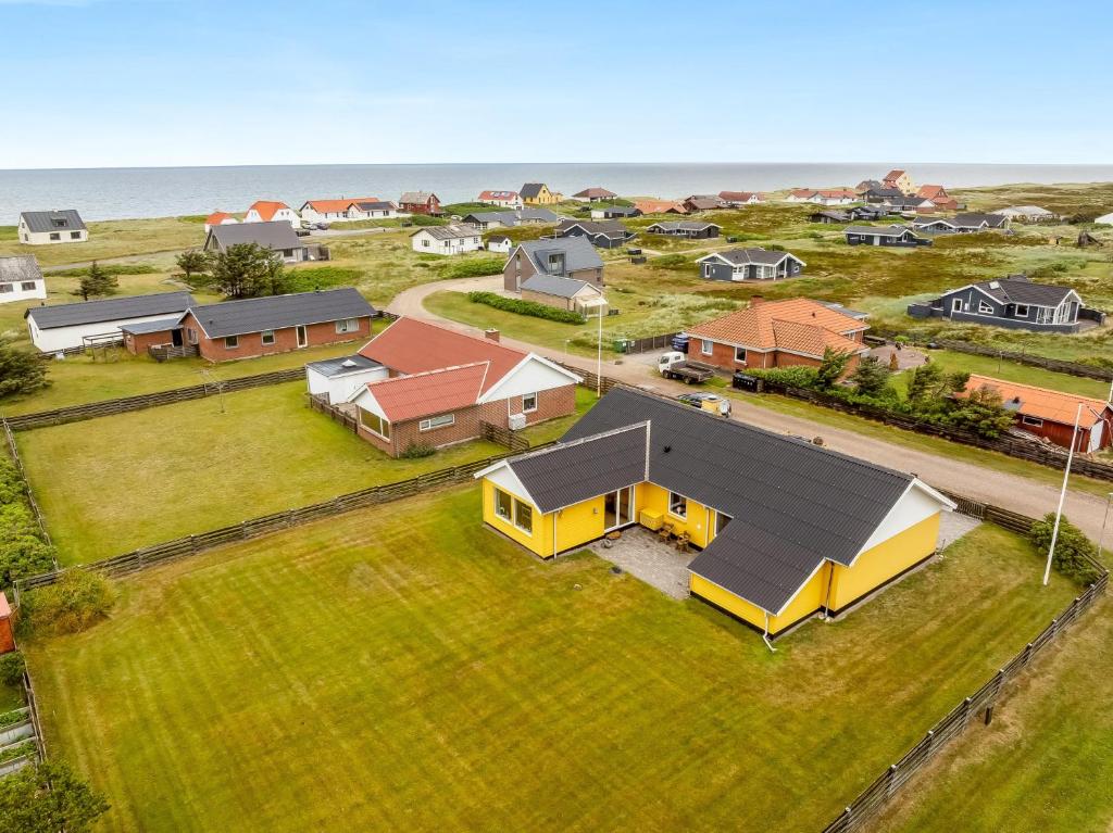 Lovely Holiday Home With Fenced Plot, 300 Meters From The North Sea In Thy, Lild Strand