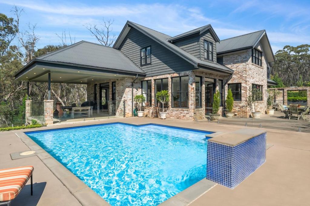 Bellmohr House on the Lake, Wentworth Falls