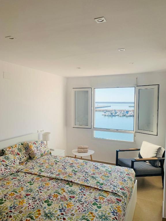 Beach Sea View Apartment - 4