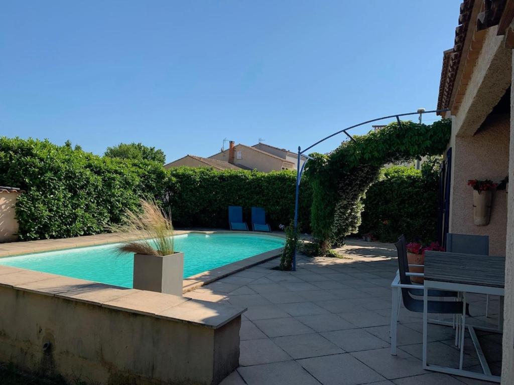 Villa avec piscine à 15min des plages - 2