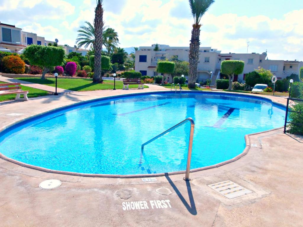 Coral Bay Apartment - Prime Tourist Location photo