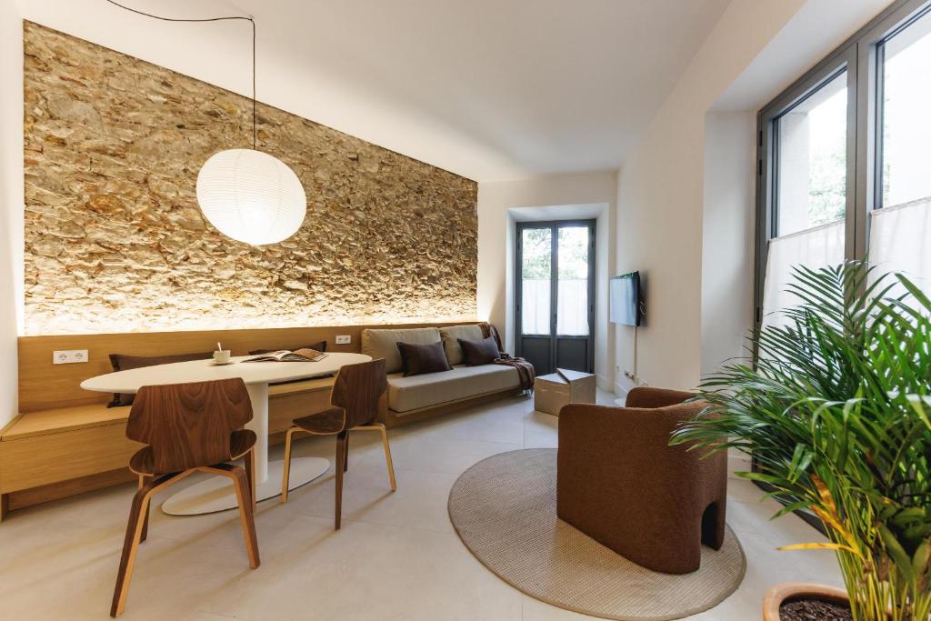 Bravissimo Vivaldi 3A, Monthly Apartment, Girona