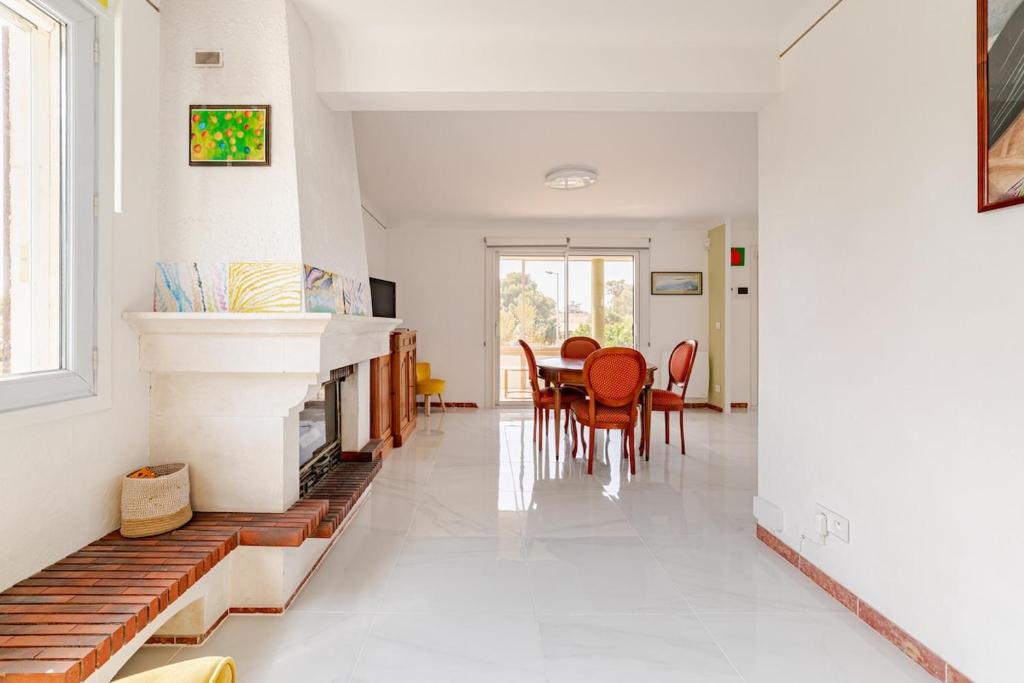 Villa indépendante, lumineuse, clim, wifi et jardin - 5