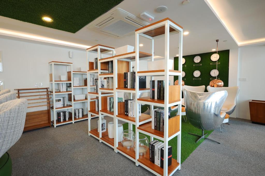Business center