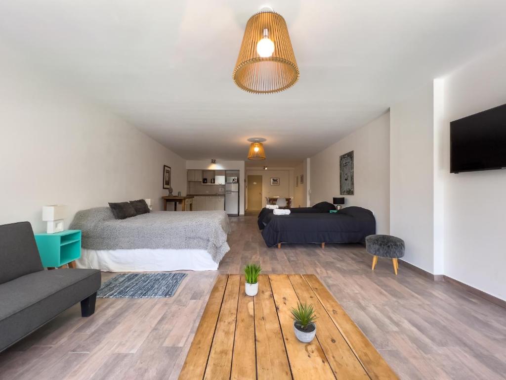 Depto 5 PAX Ubicacion excelente - 1