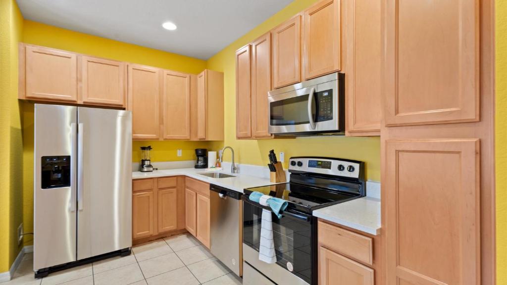 SHVCK3 - Coral Cay Resort #3 - 4 Bed 3 Baths Townhome, Kissimmee