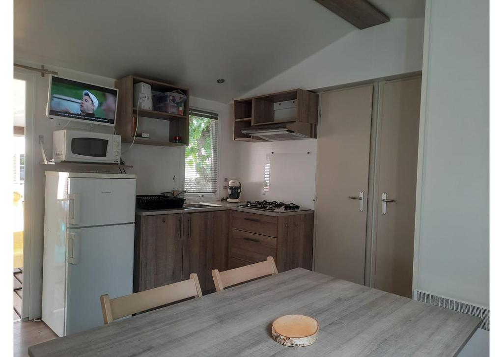 Mobil-home - Clim, TV - Camping Argelès-sur-Mer 4 étoiles - MH-A031 - 5