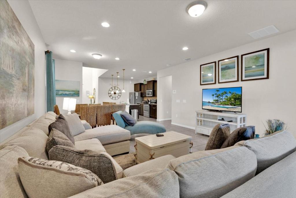 MOWW22 - Windsor At Westside #22 - 6 Bed 4.5 Baths Villa, Kissimmee