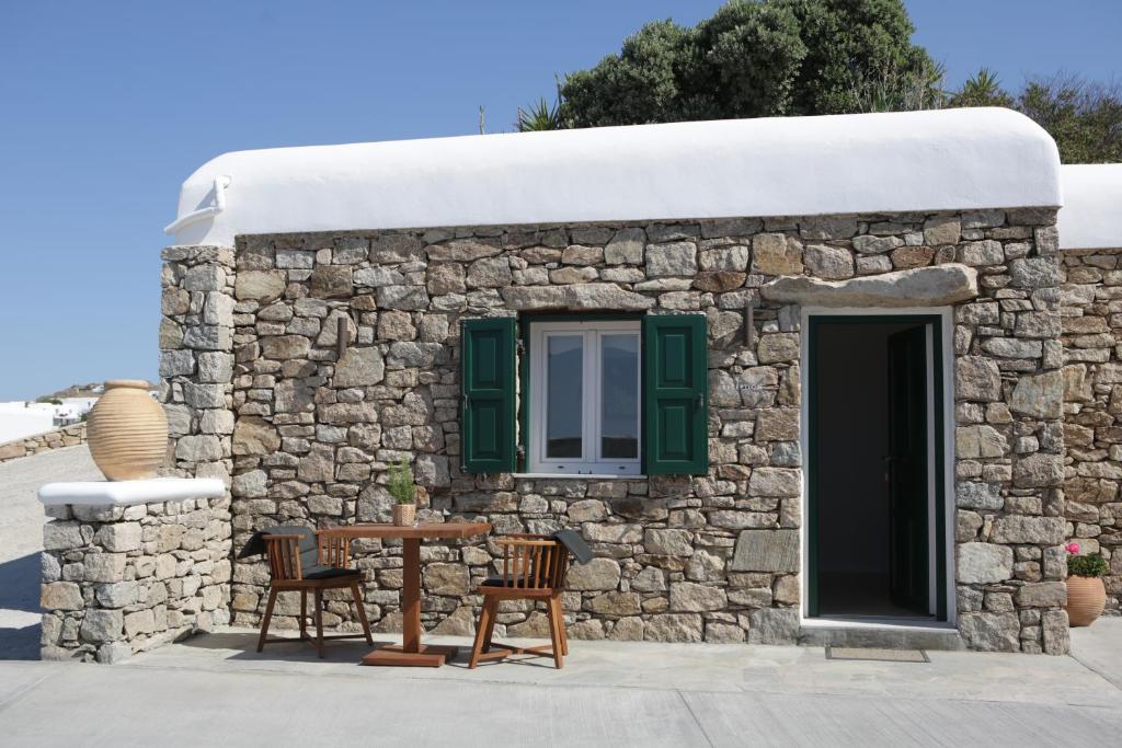 Seethrough Mykonos Suites photo